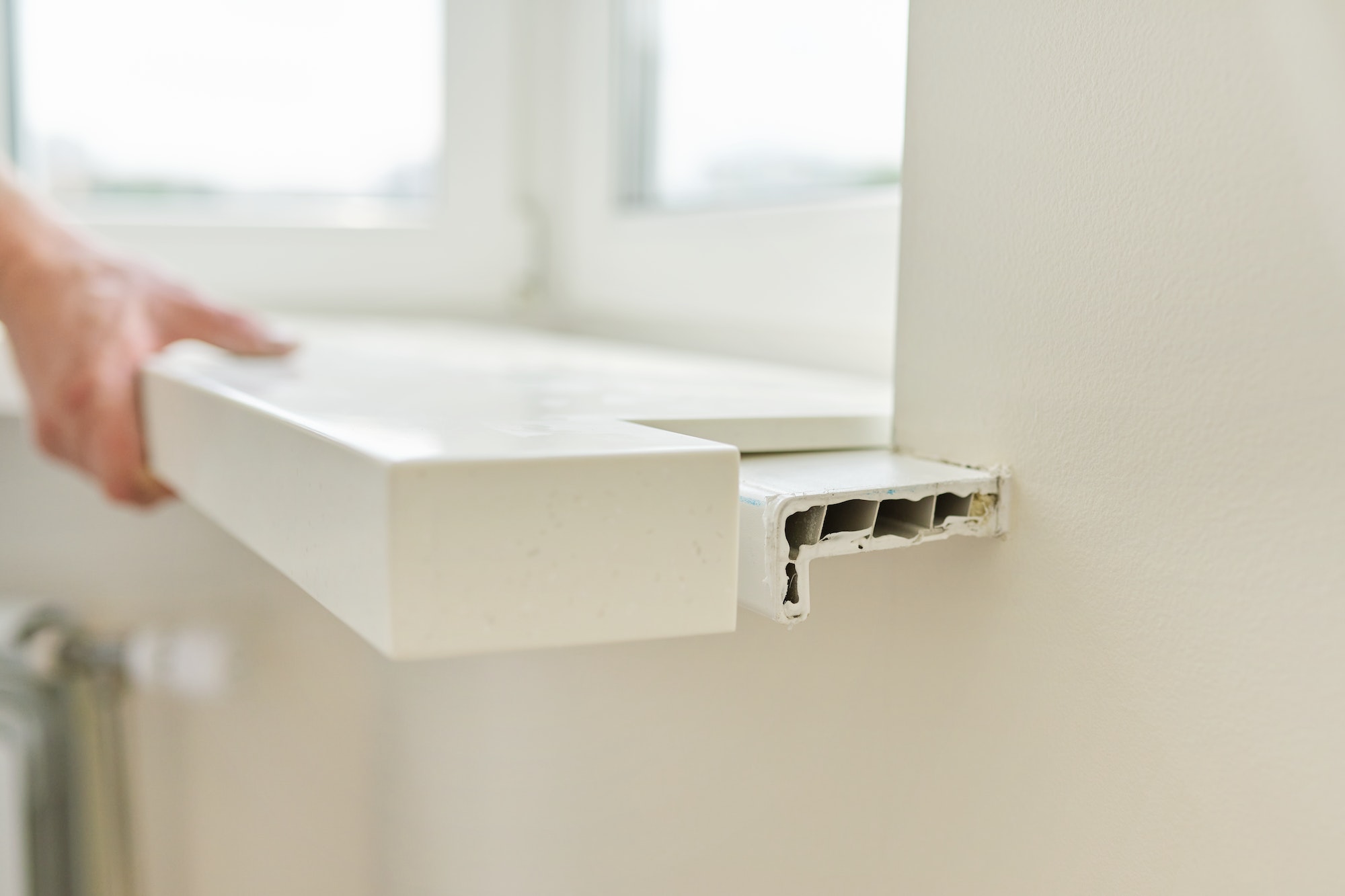 Artificial stone window sill, installation, technological process.